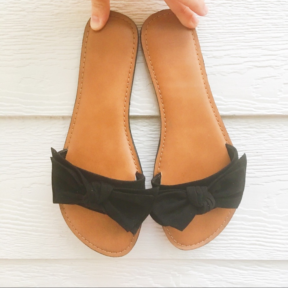Bow Tie Sandals